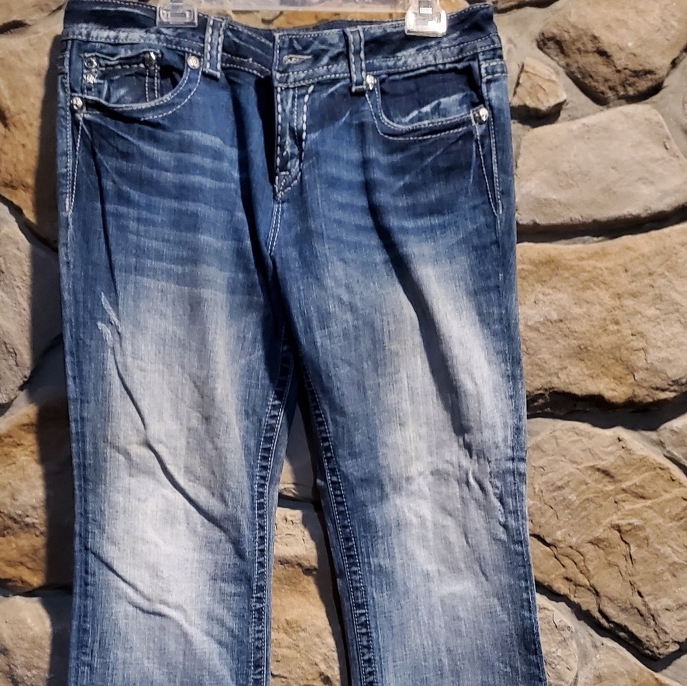 Miss Me size 33 easy boot jeans! ❤️‍🔥